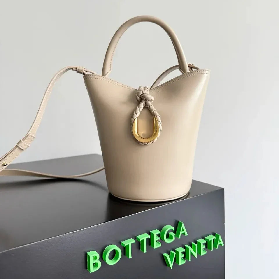 BV 25S Small Liberta Bag 22cm Beige Calfskin GHW