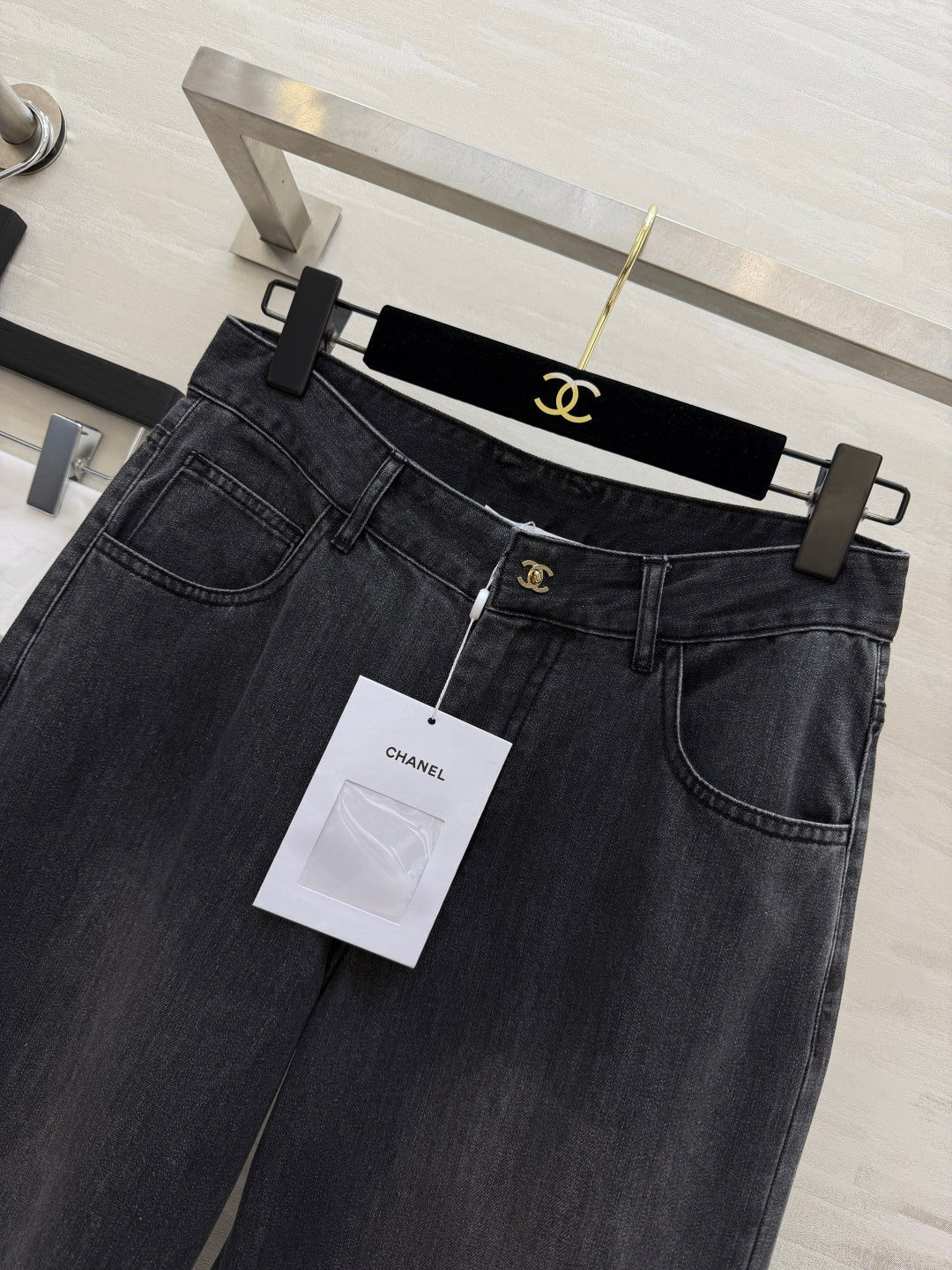 Chanel 26S Straight-Leg Jeans Style 1193