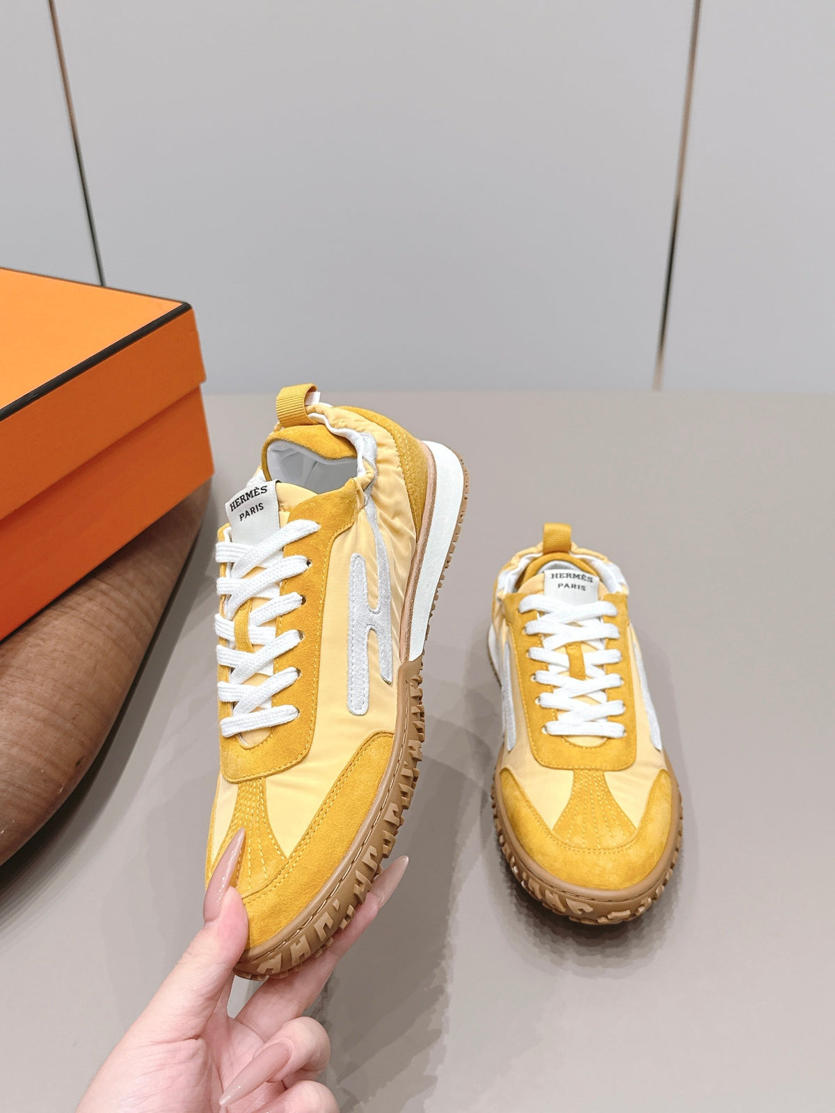 HM 26S Bouncing Sneakers Yellow Nylon Suede
