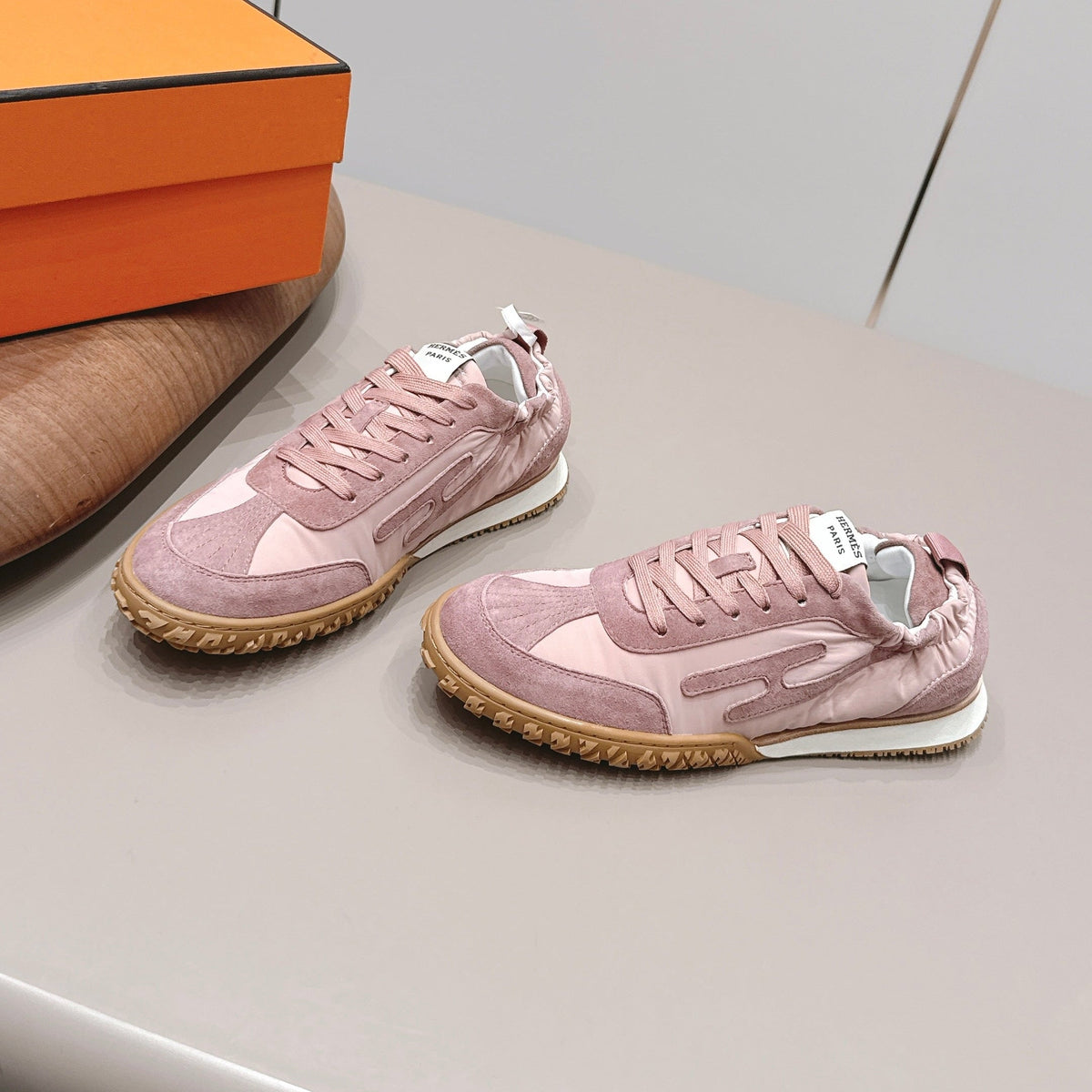 HM 26S Bouncing Sneakers Pink Nylon Suede