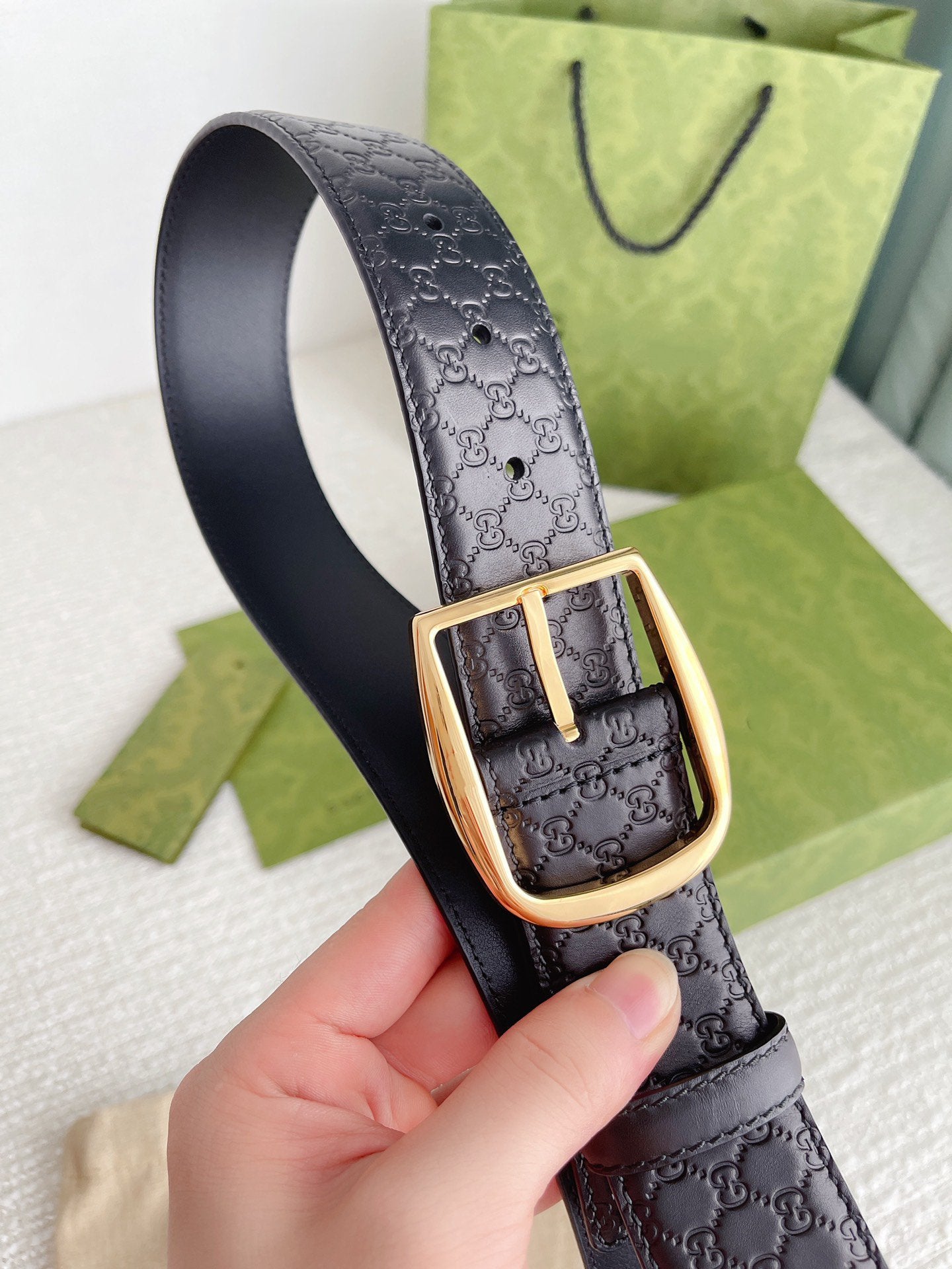 GC BELT GOLD BUCKLE EMBOSSED LEATHER 4.0CM