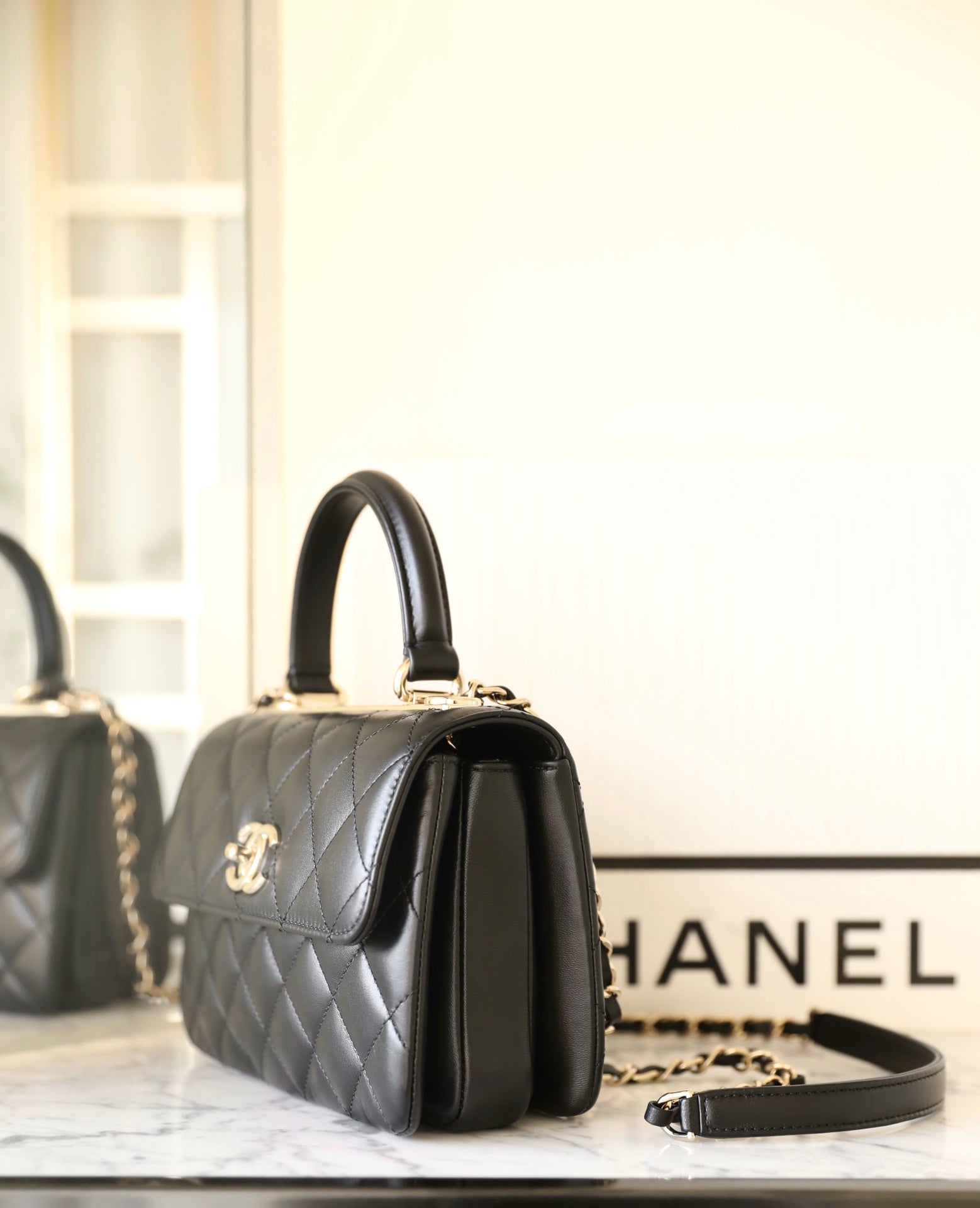 CC TRENDY 20CM BLACK LAMBSKIN SILVER HARDWARE