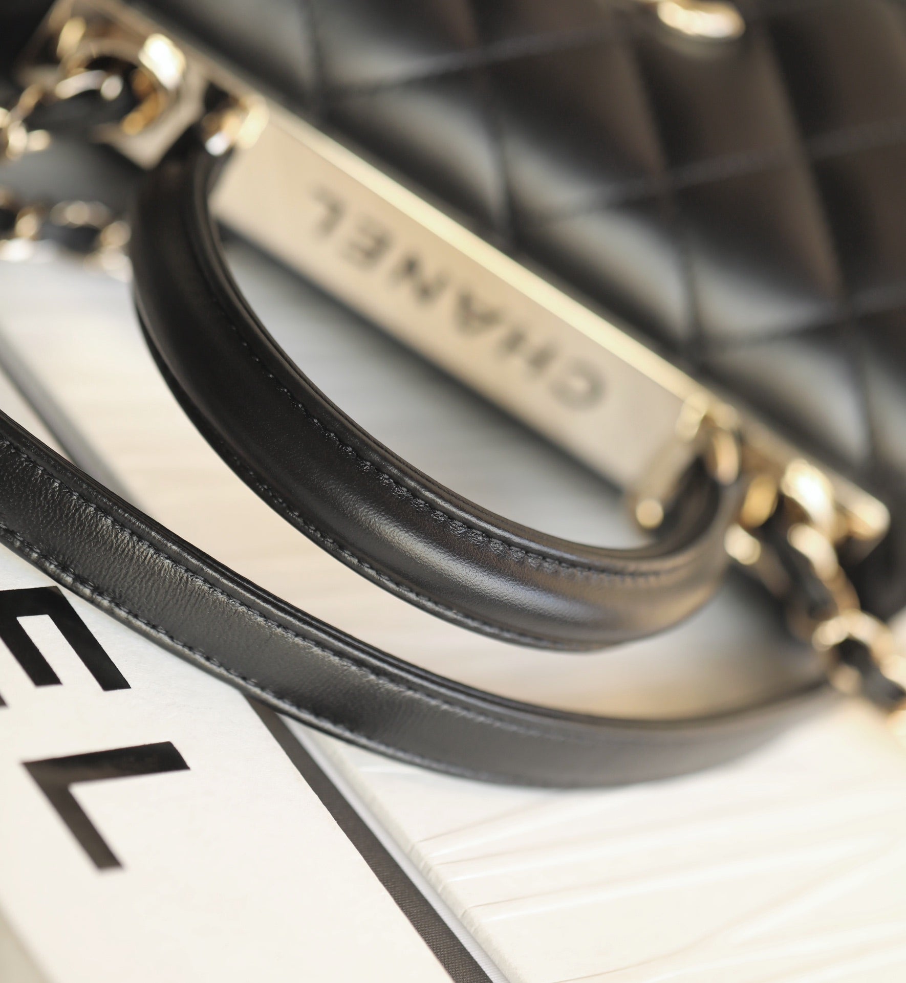 CC TRENDY 20CM BLACK LAMBSKIN SILVER HARDWARE