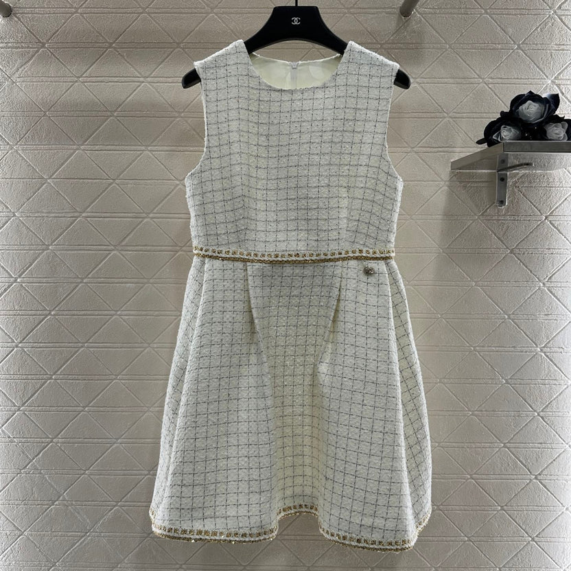 CHANEL BRAIDED HEM VEST SKIRT STYLE 287