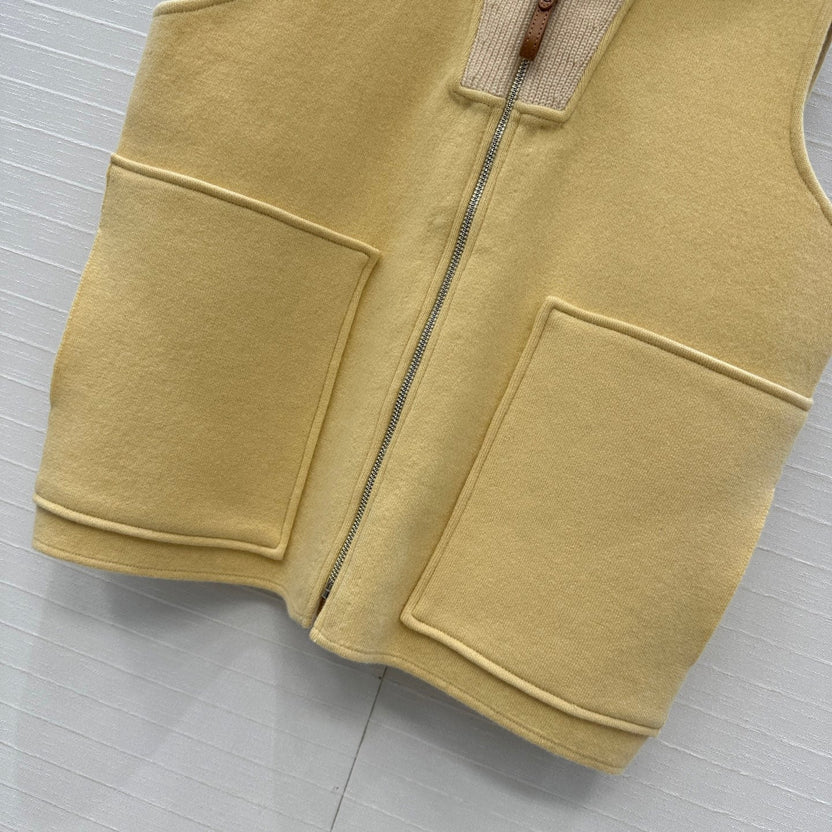 HM 25S Zipped Vest in Yellow Cashmere