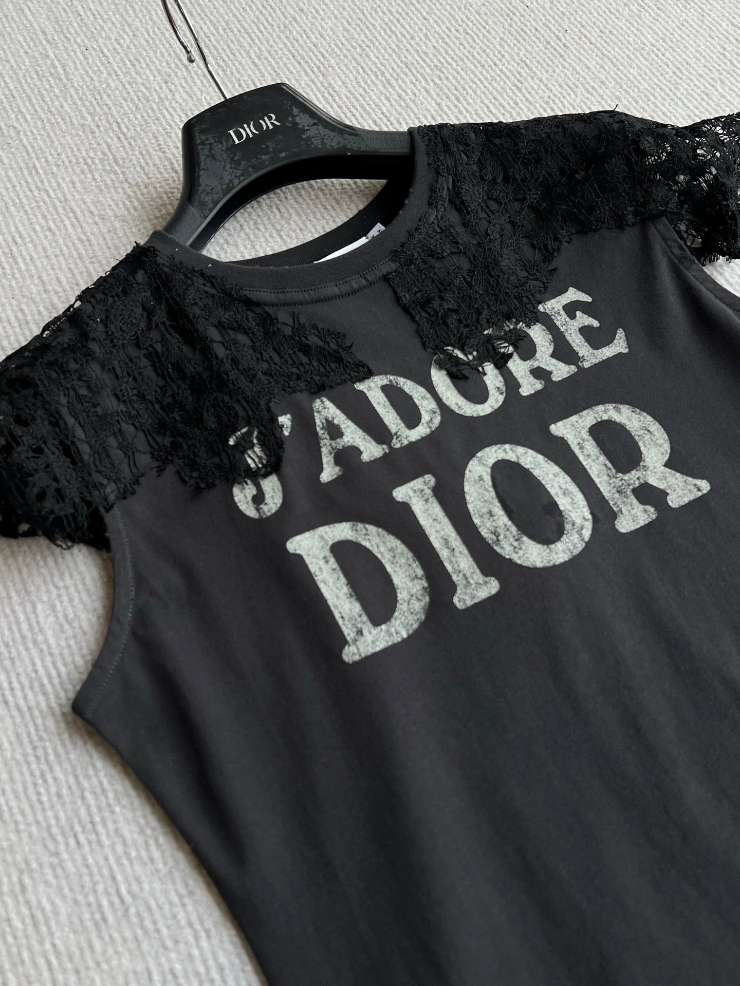 CD 26ss J'Adore Lace-Trimmed T-Shirt Black in Cotton 376510
