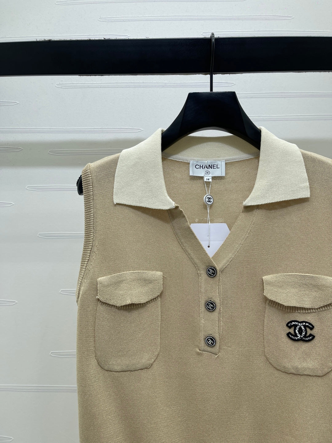 CC 26 Vest Khaki Beige in Wool 385387