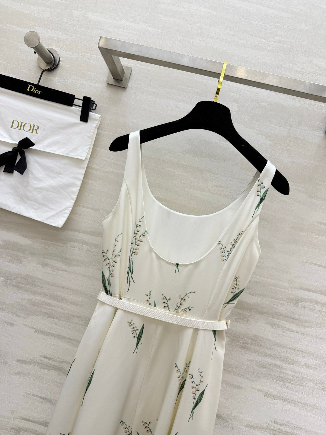 CD 26 Lily of the Valley Print Slip Dress White in Mulberry Silk 384743