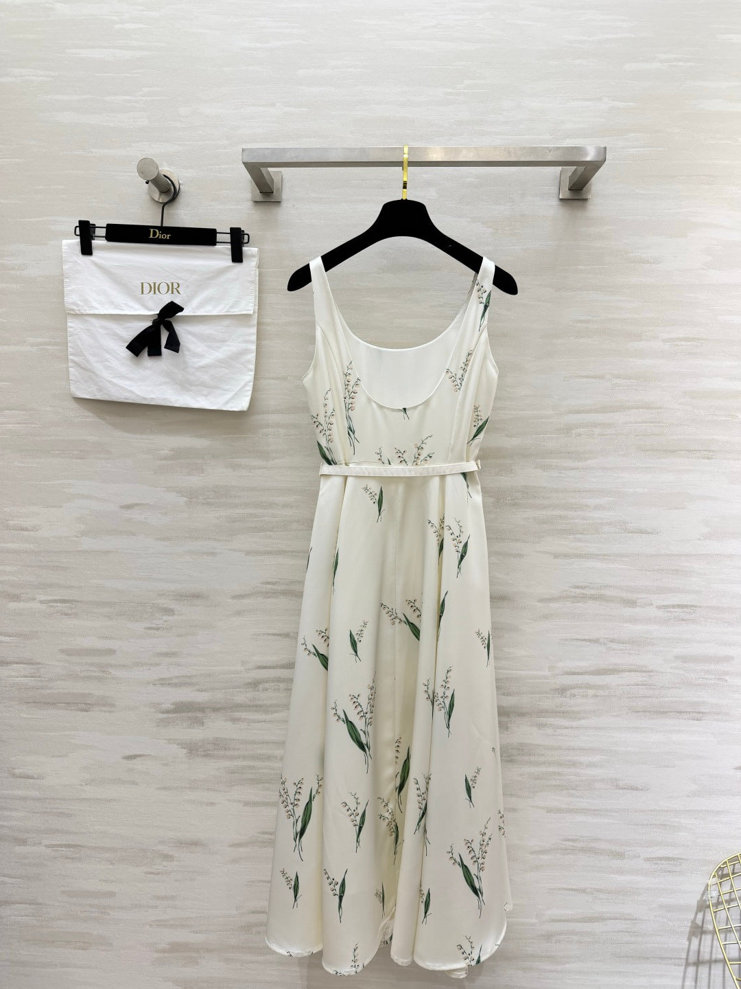 CD 26 Lily of the Valley Print Slip Dress White in Mulberry Silk 384743