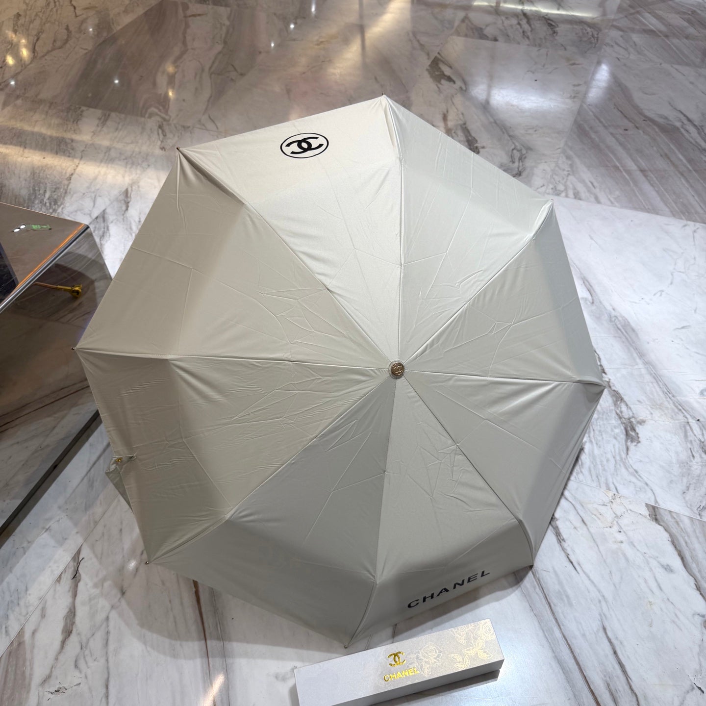 CC Umbrella 21