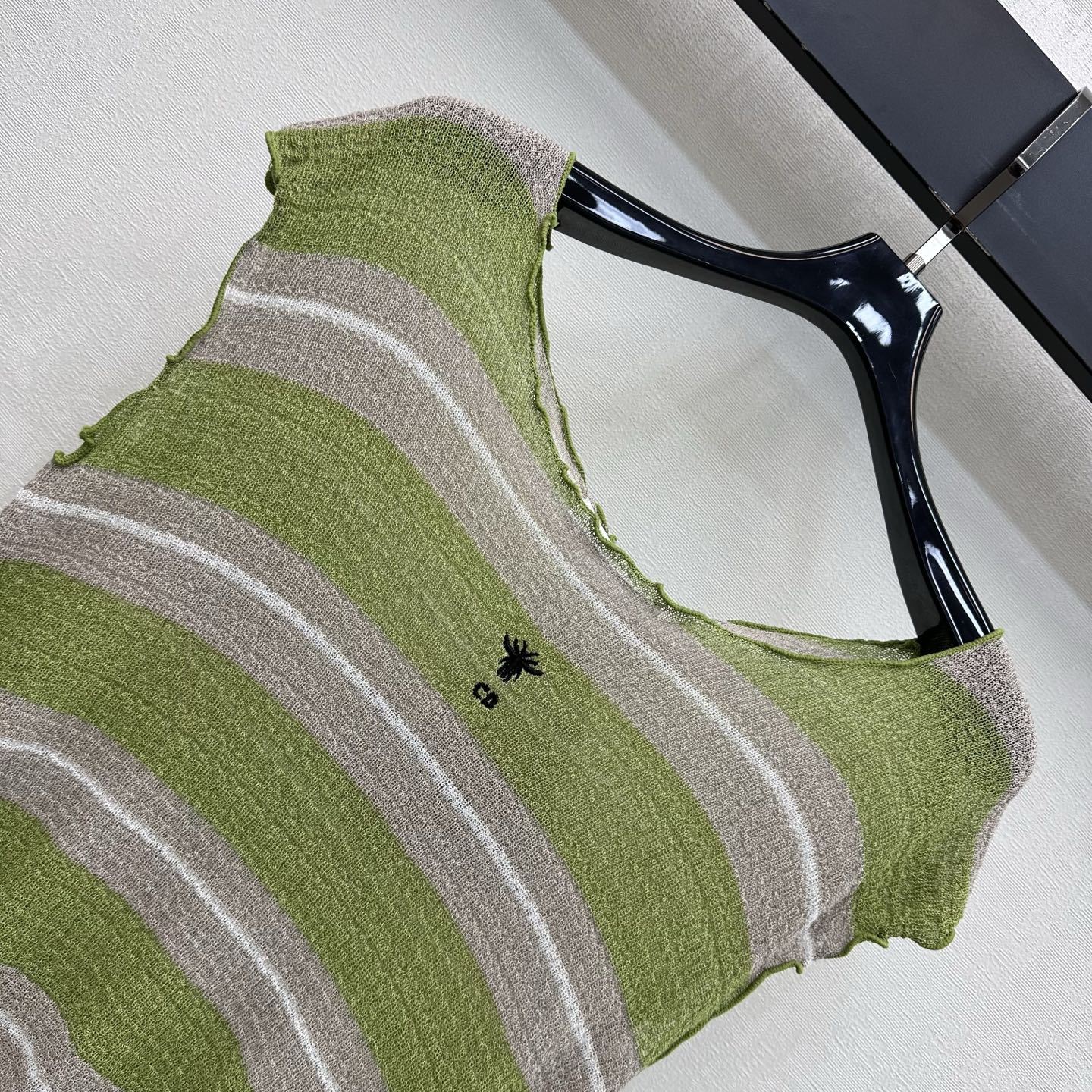 CD 26 Striped Flutter Sleeve Crew Neck Knit Top Green in Acrylic 389638