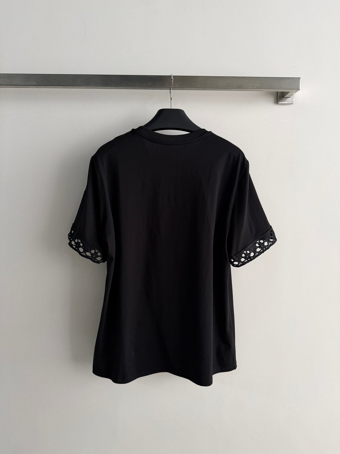 Moncler 26 Short-Sleeve T-Shirt Black in Cotton 387831