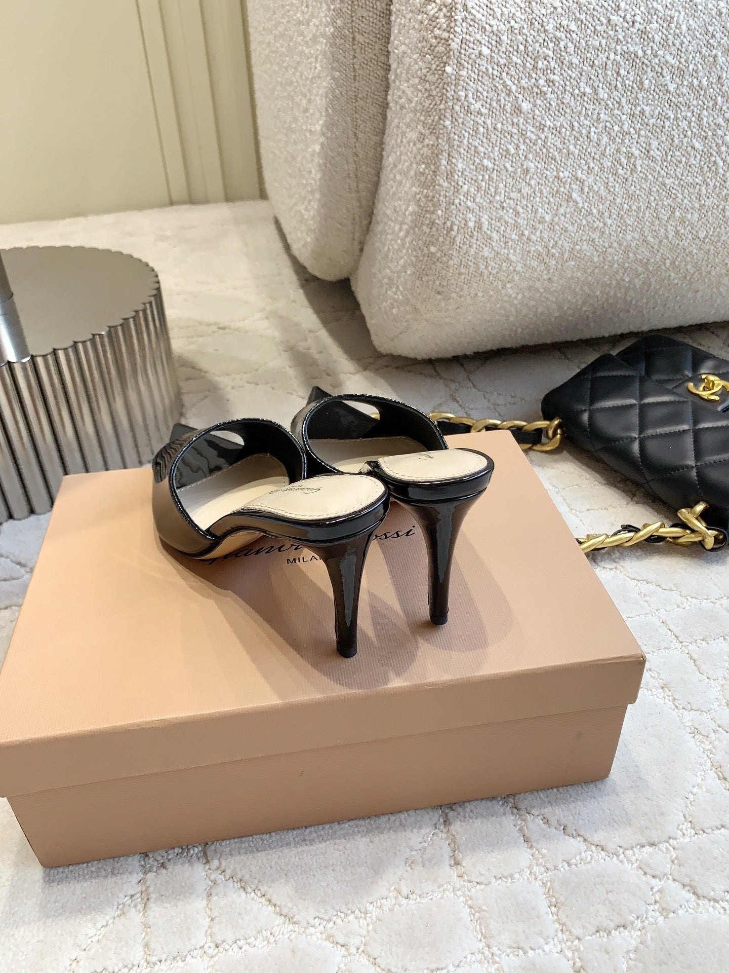 GR Pointed-Toe Mule Sandals 8.5cm Black Patent Cowhide 851874