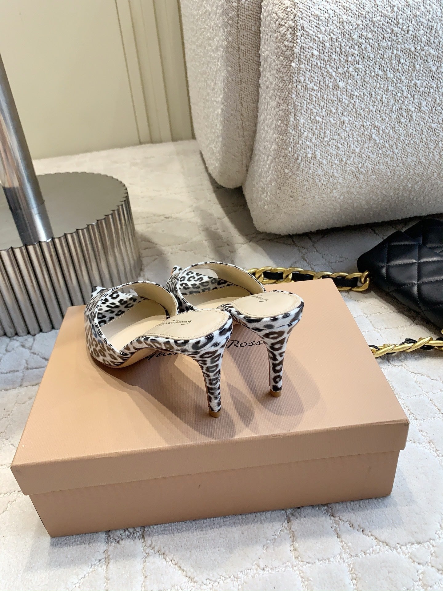 GR Leopard Print Pointed-Toe Mules 8.5cm White Patent Cowhide 851871
