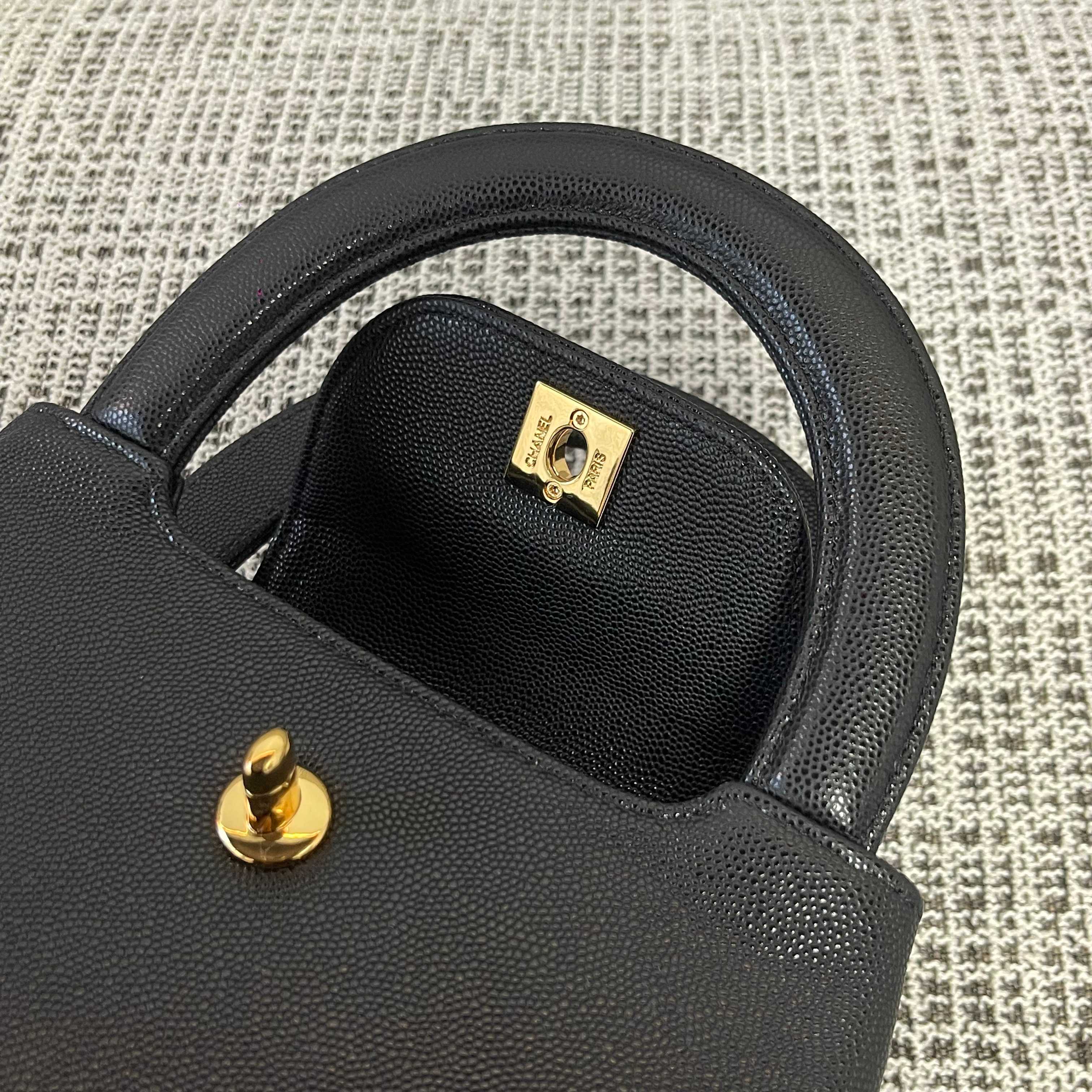 CC Vintage Mini Kelly Handbag 25cm Black Caviar Leather