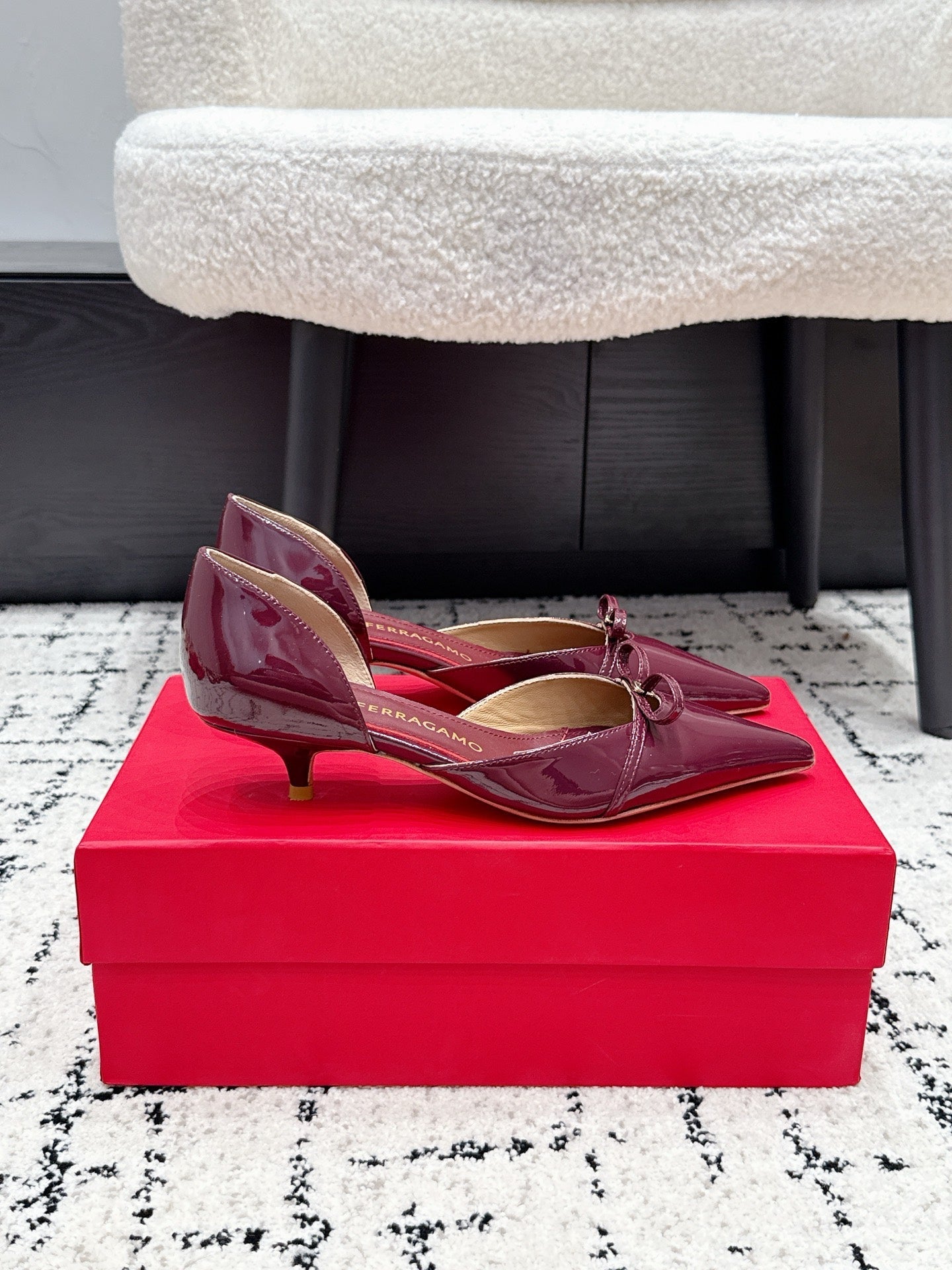 FG Gyoia Bow Pointed Toe Pumps 3.5cm Burgundy Patent Leather 848407