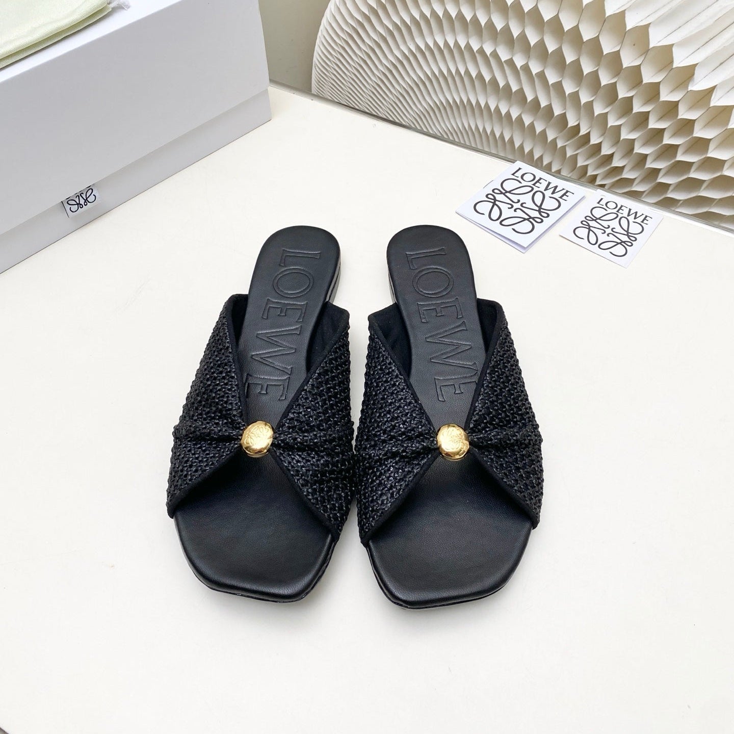 Loew Pebble Soft Slides Black Lambskin Leather 881383