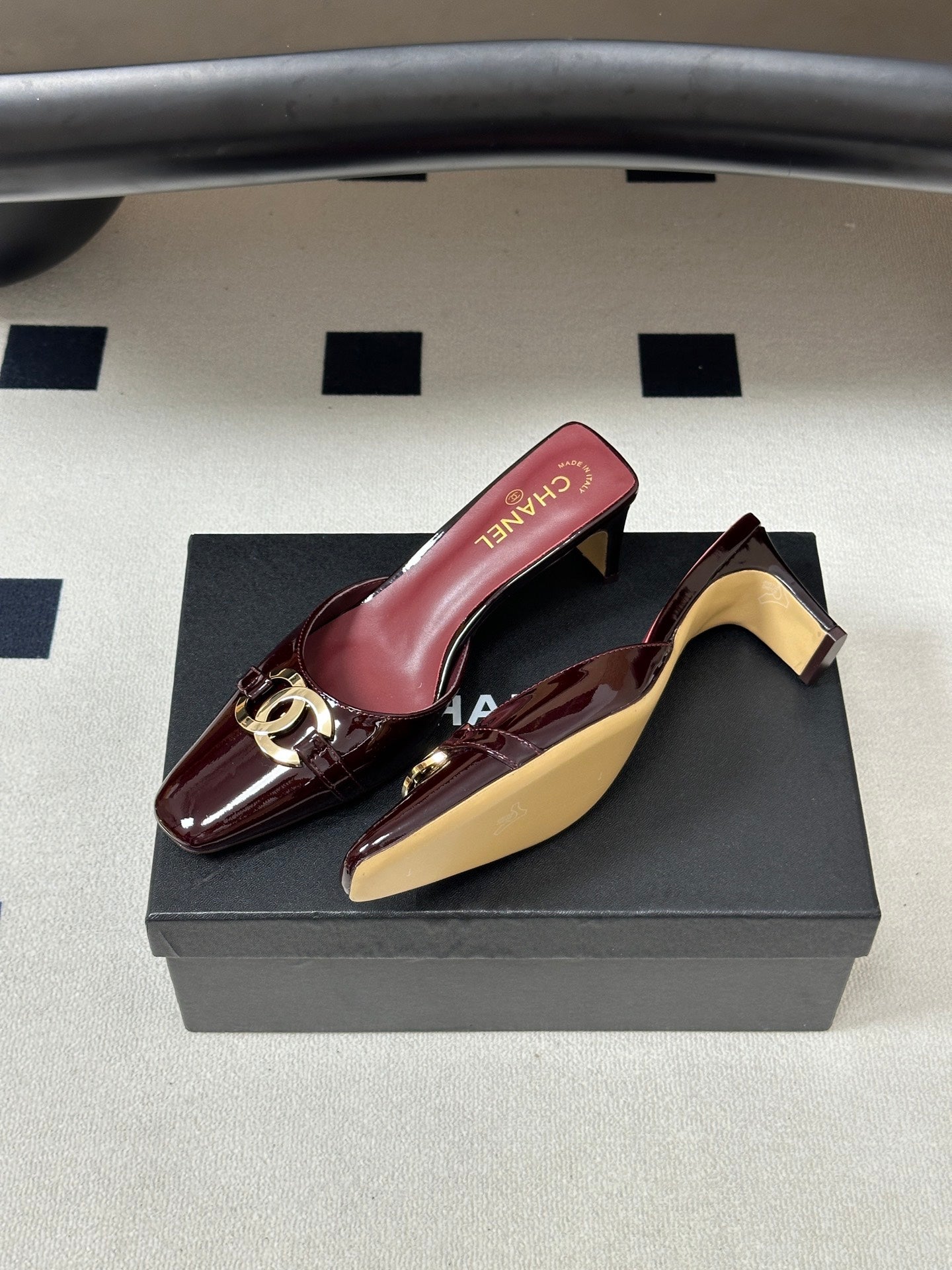 CC 26A Square Toe Mules 6cm Burgundy Patent Leather 888043