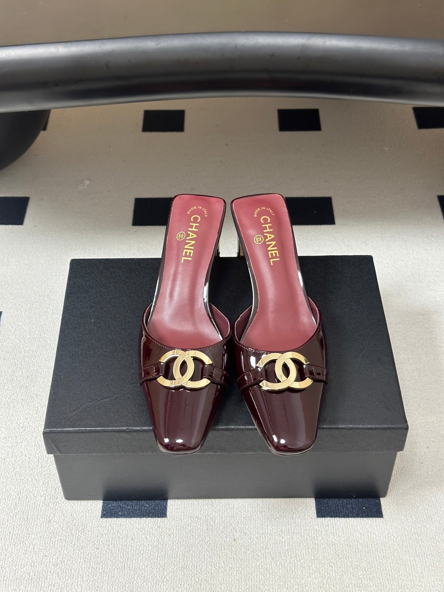 CC 26A Square Toe Mules 6cm Burgundy Patent Leather 888043