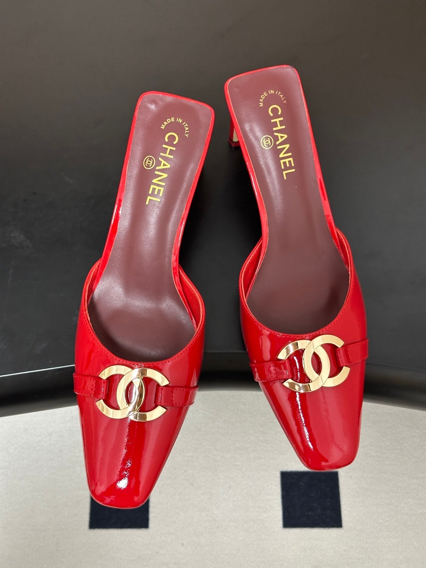 CC 26A Square Toe Mules 6cm Red Patent Leather 888040