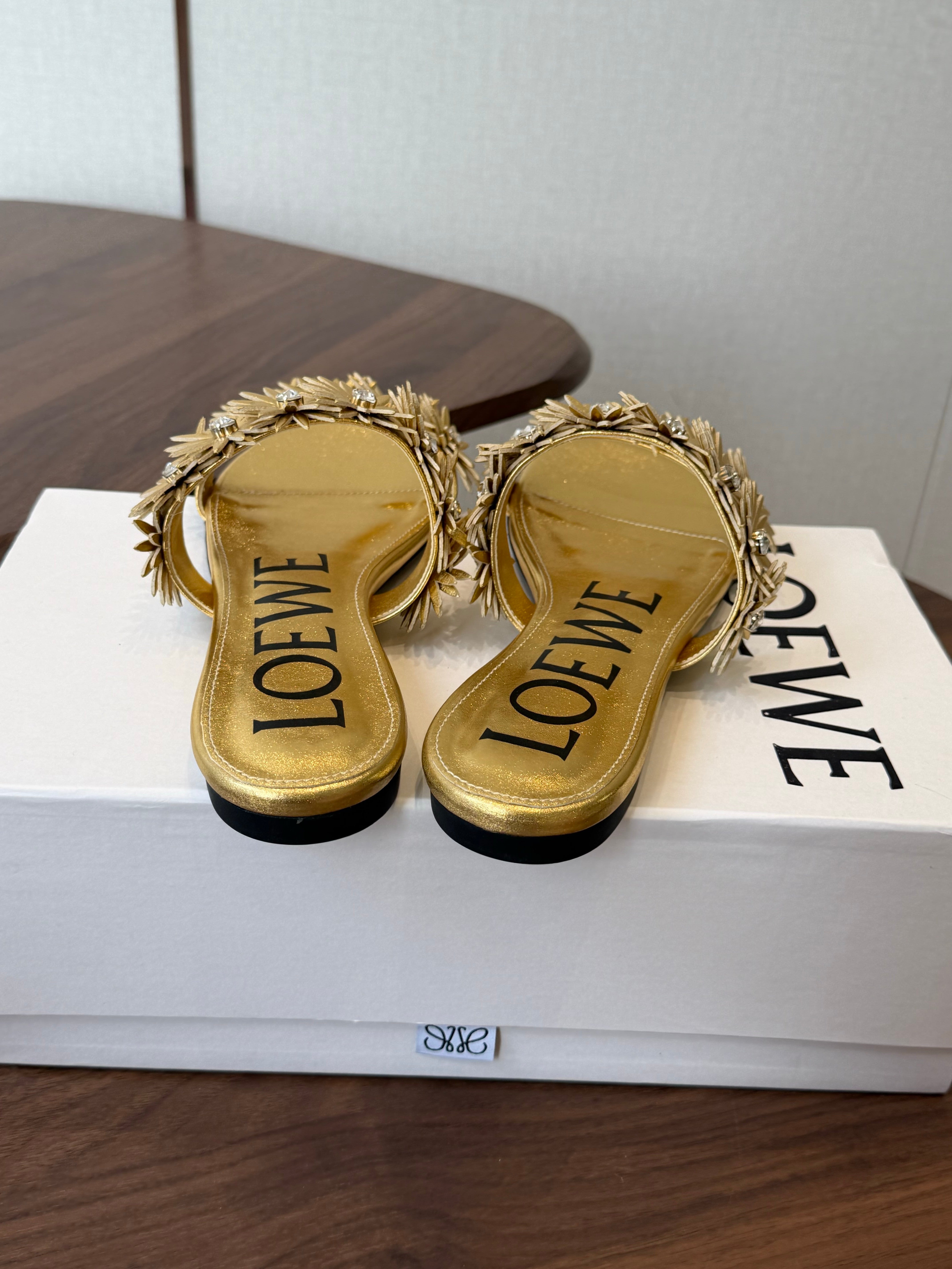 Loew Paula's Ibiza Petal Flower Flat Sandals Gold Leather 889893