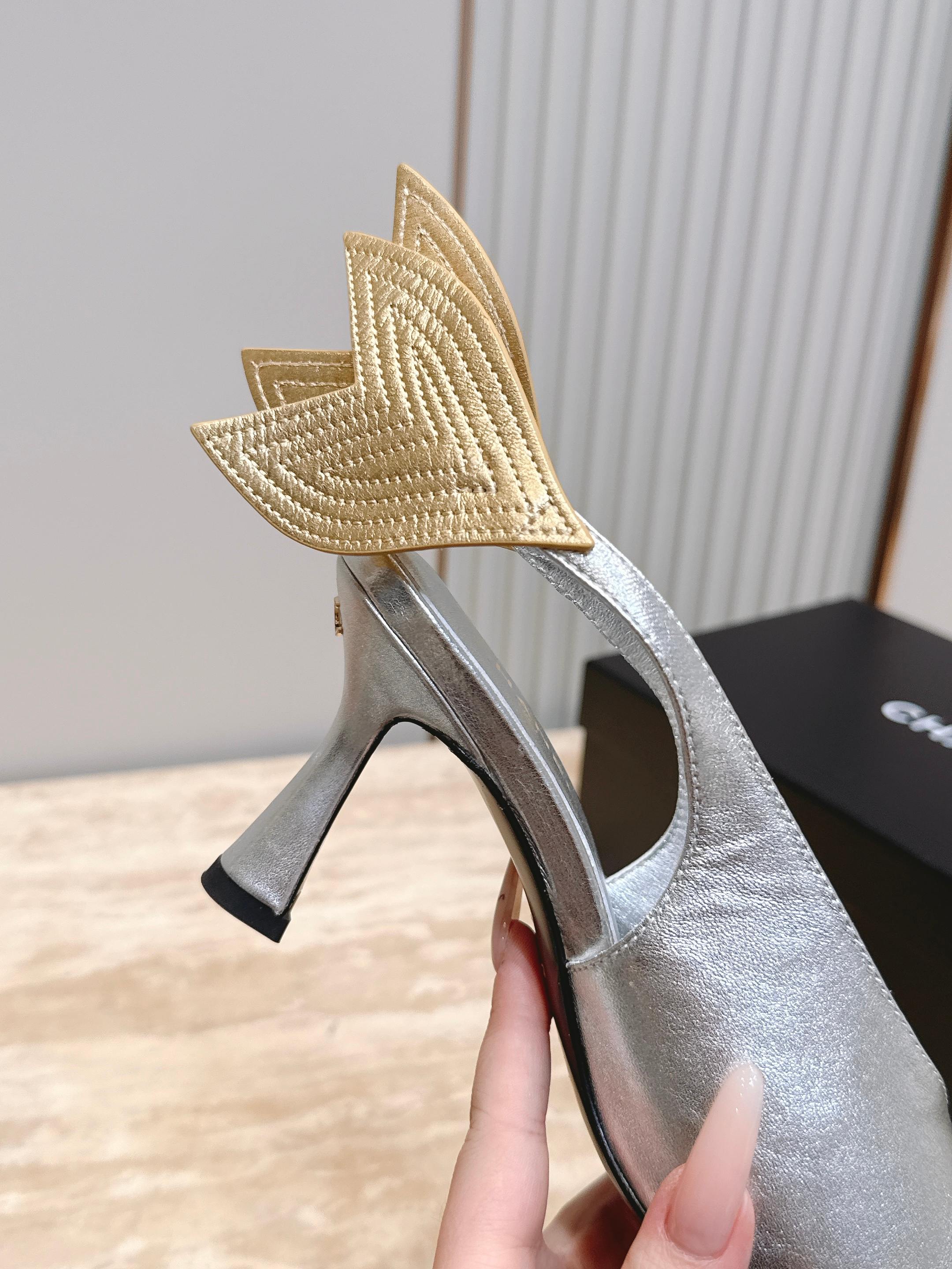 CC Métiers d’art 2026 Slingbacks 9.5cm Silver Metallic Lambskin 898982