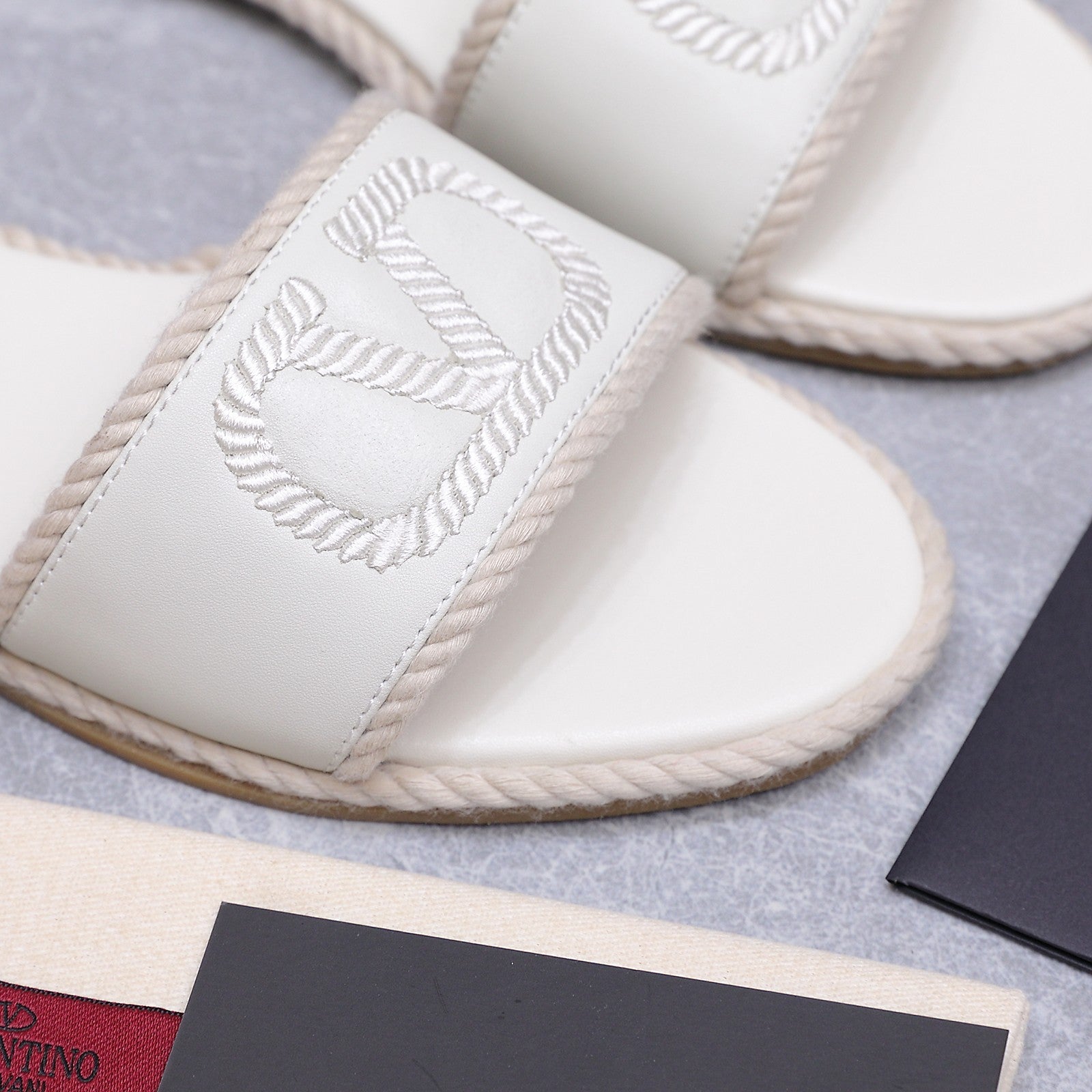 VLTN VLogo Torchon Flat Slides White Leather 913082