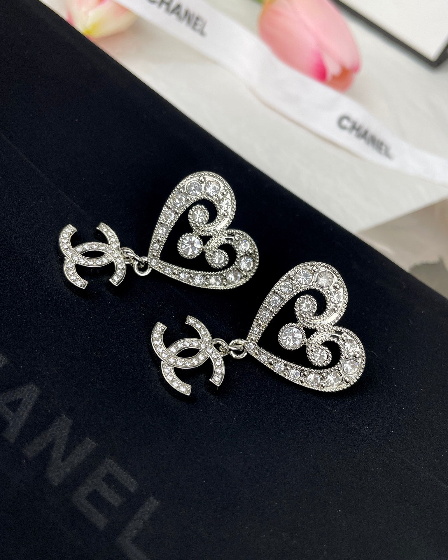 CC Earrings 284873