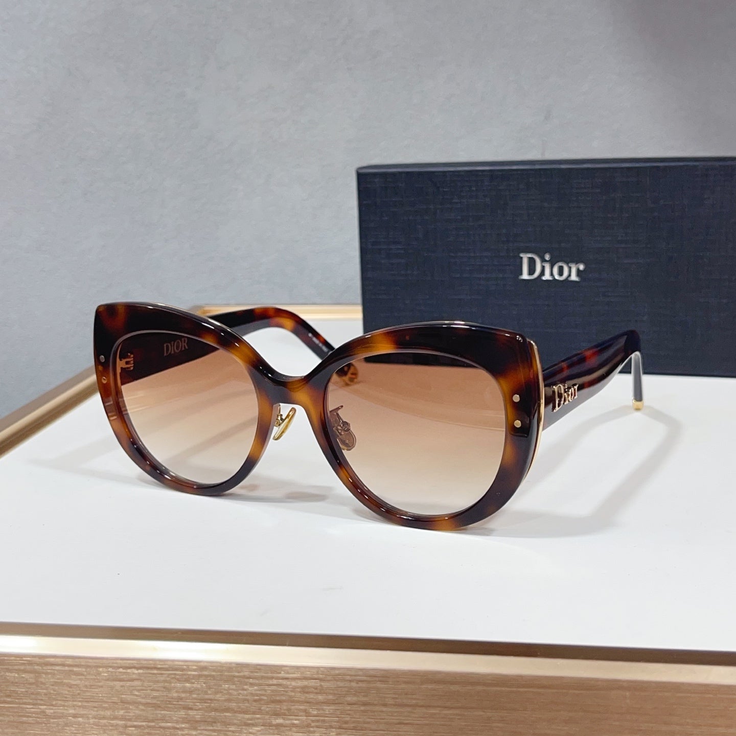 CD Sunglasses 110