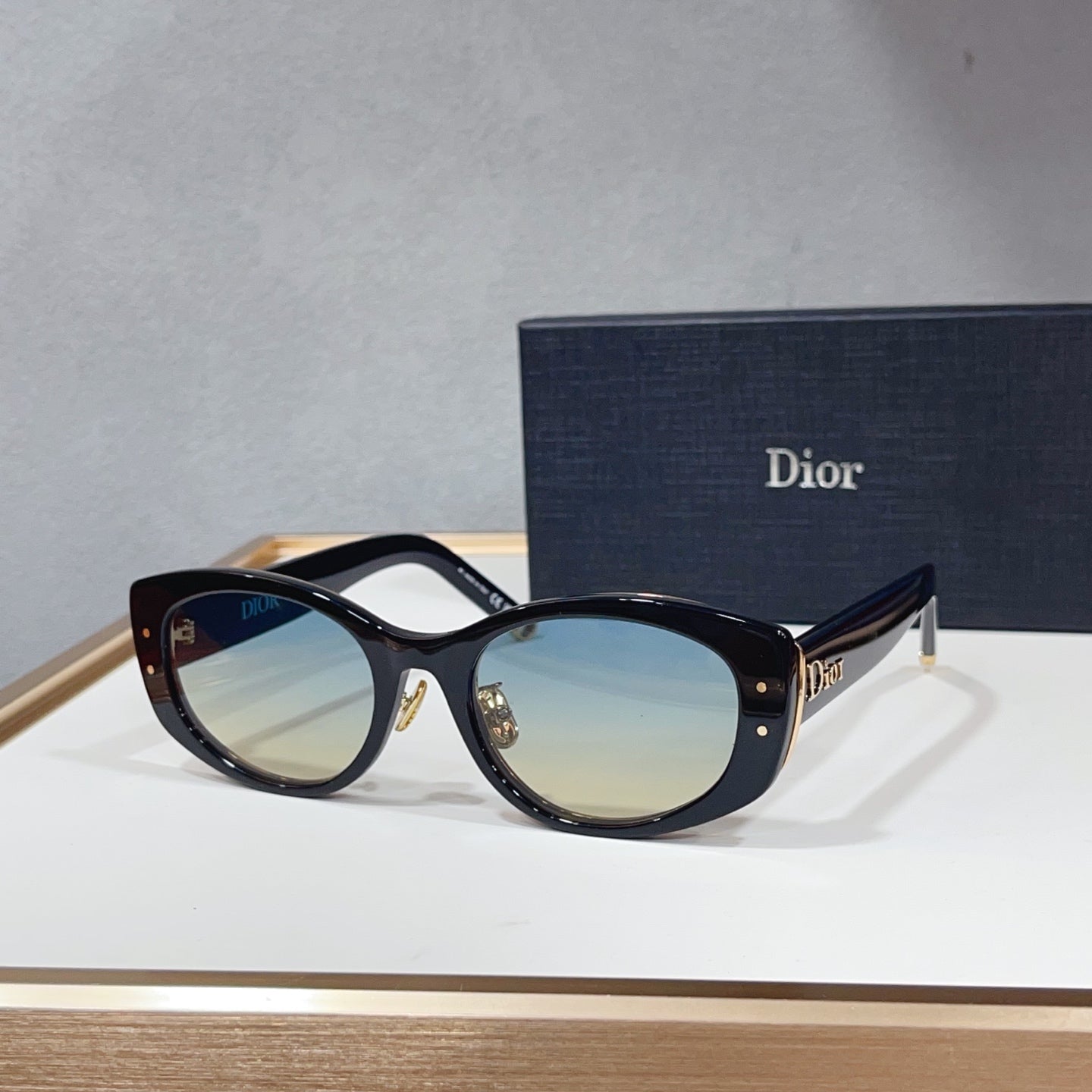 CD Sunglasses 111