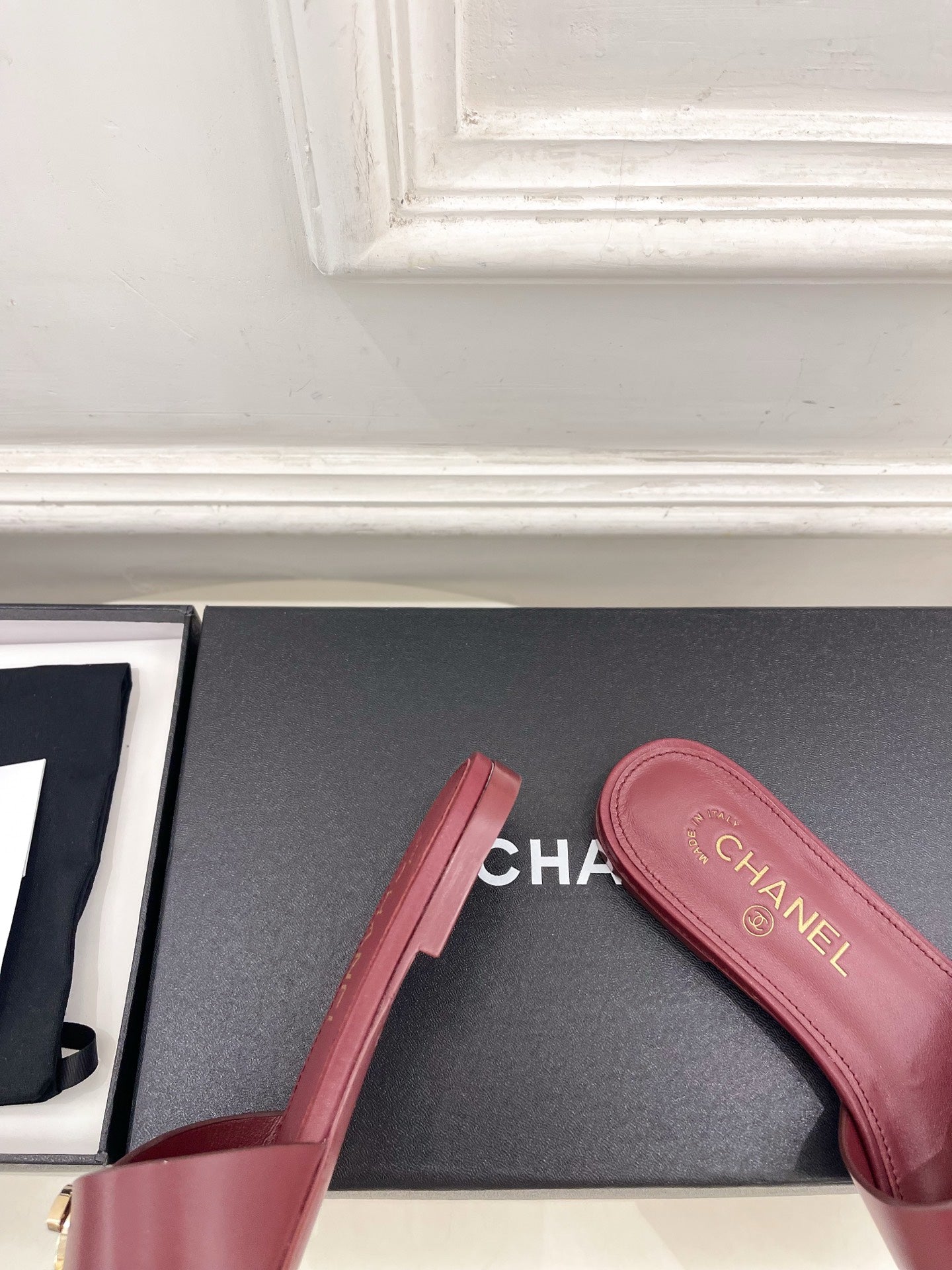 CC 26ss Pre-Collection Double C Slide Sandals Burgundy Leather 946871