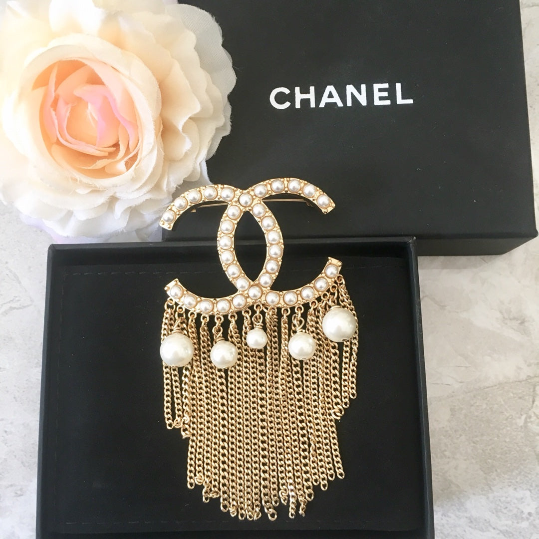 CC Brooch 156987