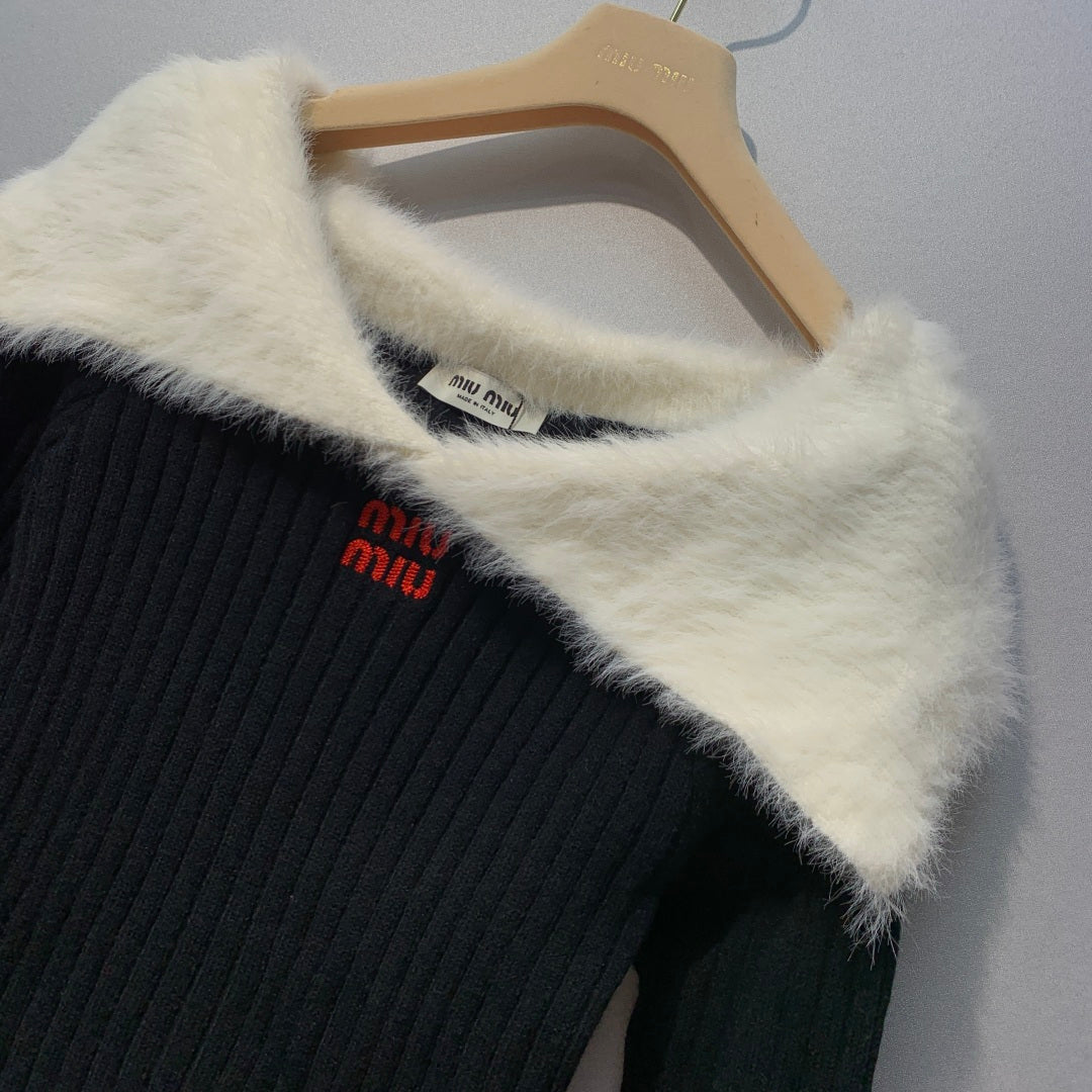 Miumiu 2026 Off The Shoulder Sweater Knit 421182