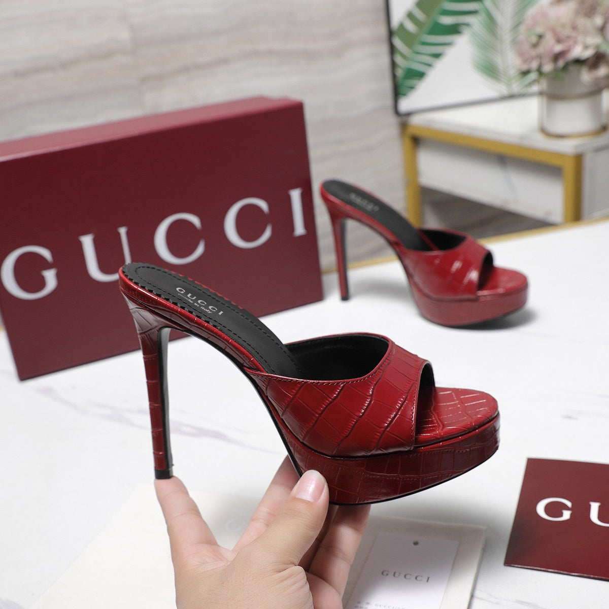 Gucci 26s Heeled Slide Sandals 12cm Dark Red Crocodile Embossed Patent Calfskin