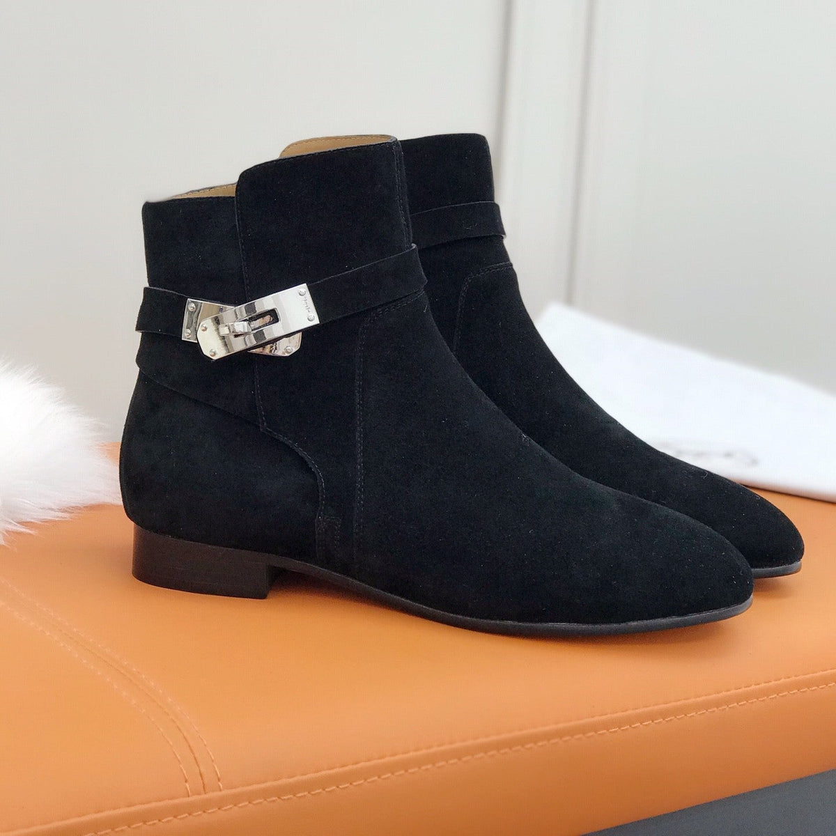 HM 26S Kelly Buckle Neo Ankle Boots 2cm Black Suede 112862