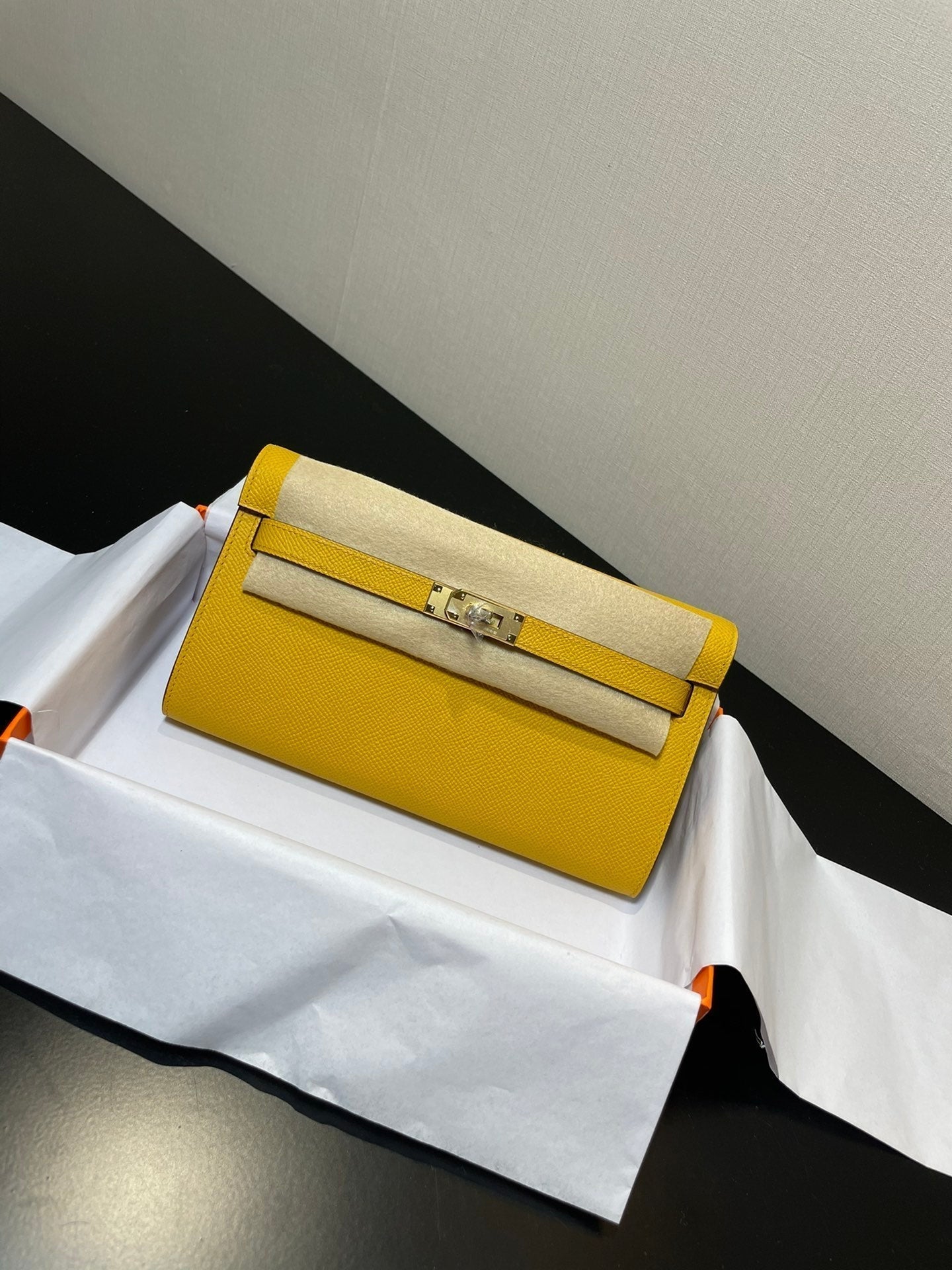 kelly woc 20.5 yellow epsom gold hardware