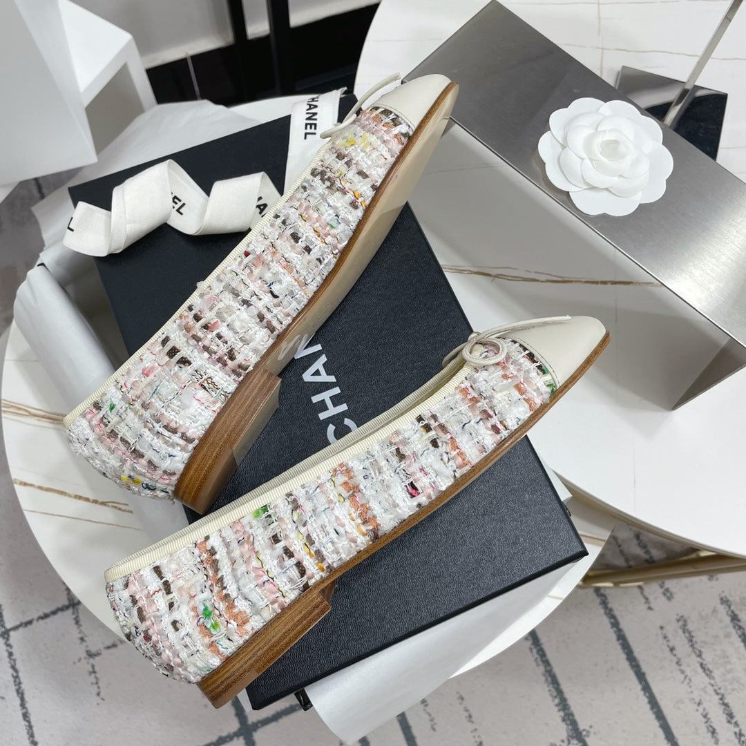 CC 26s Ballet Flat White Colorful Tweed Leather 944405