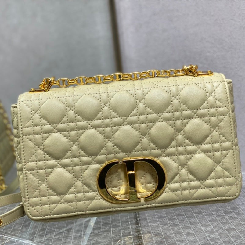 medium caro 25.5 light yellow calfskin