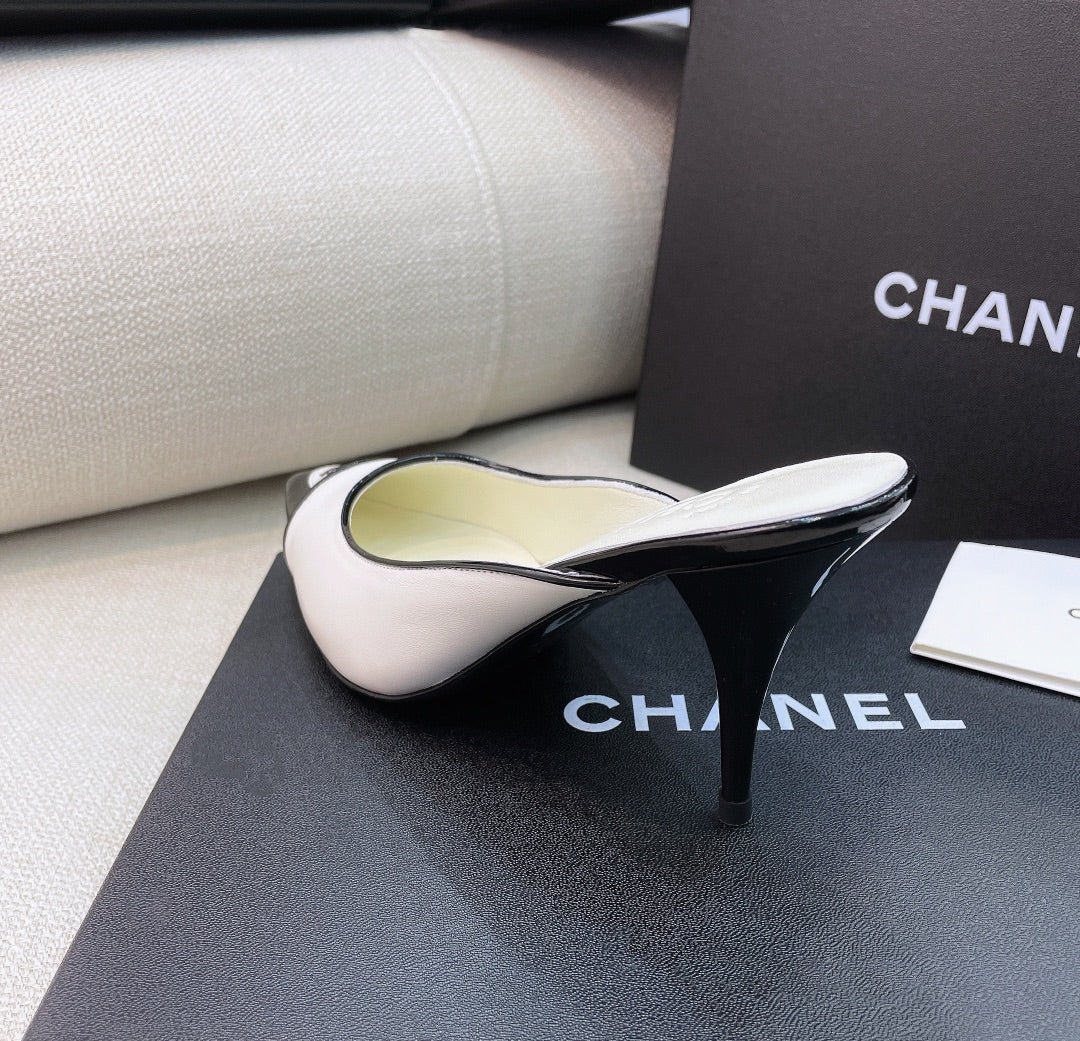 Chanel 26s Mules 8cm White Black Smooth Leather 156619