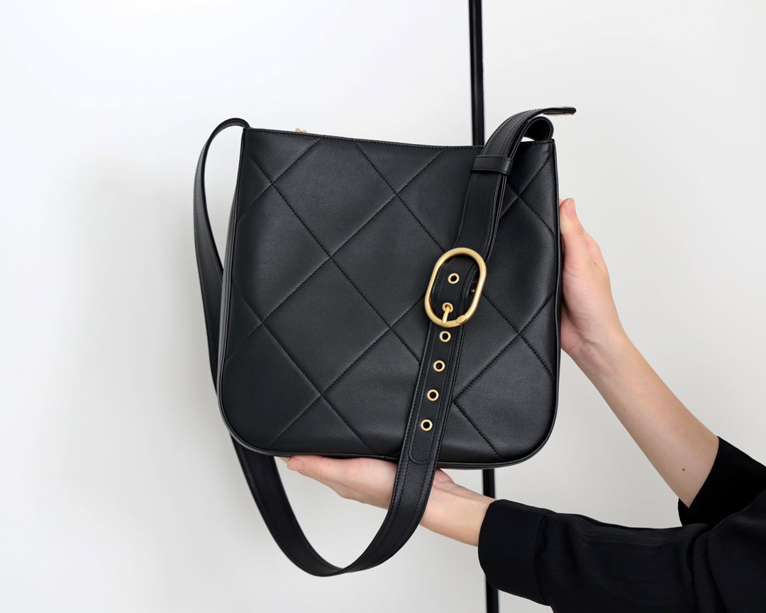 CC 21s Easy Mood Hobo Quilted 28cm Black Cowhide GHW