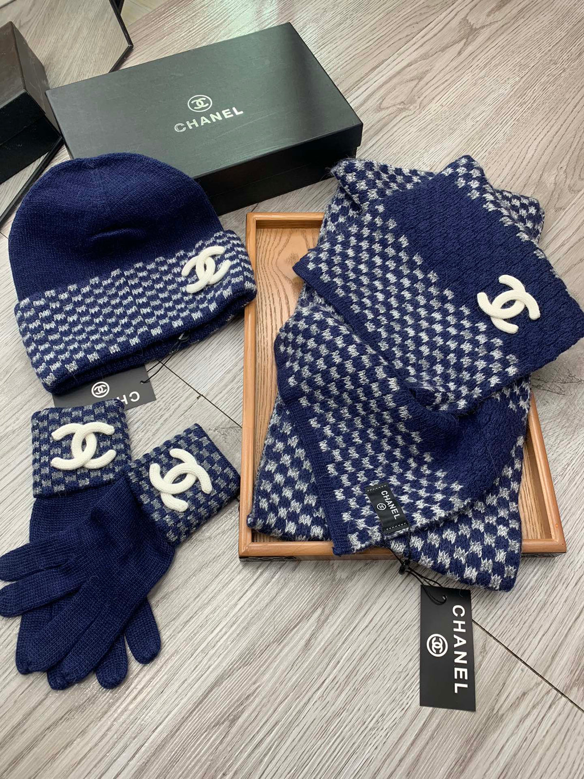 CC Hat Scarf Gloves Set Navy Jacquard 475107