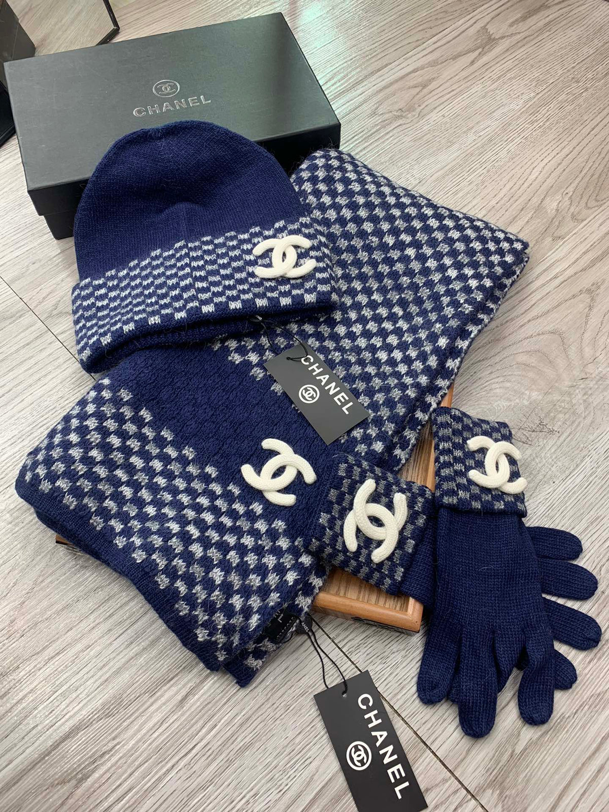 CC Hat Scarf Gloves Set Navy Jacquard 475107