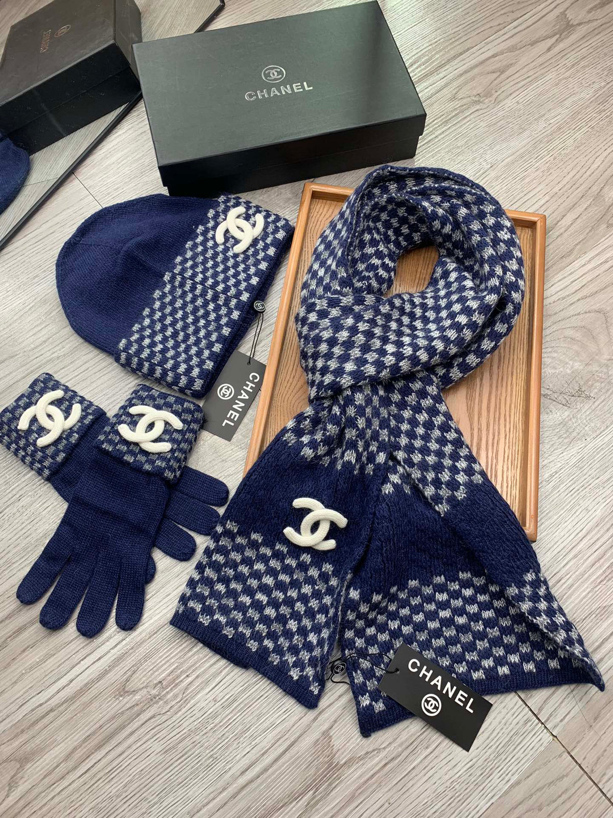 CC Hat Scarf Gloves Set Navy Jacquard 475107
