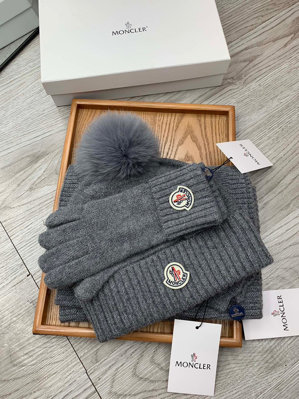 Moncler Hat Scarf Gloves Set Gray Knit Fur 475099