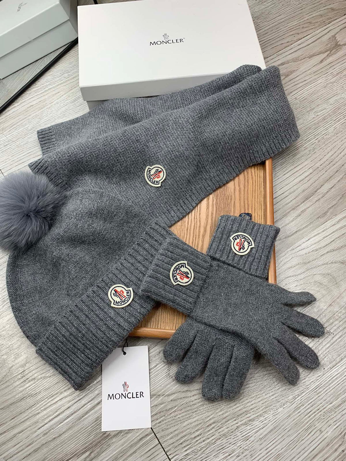 Moncler Hat Scarf Gloves Set Gray Knit Fur 475099
