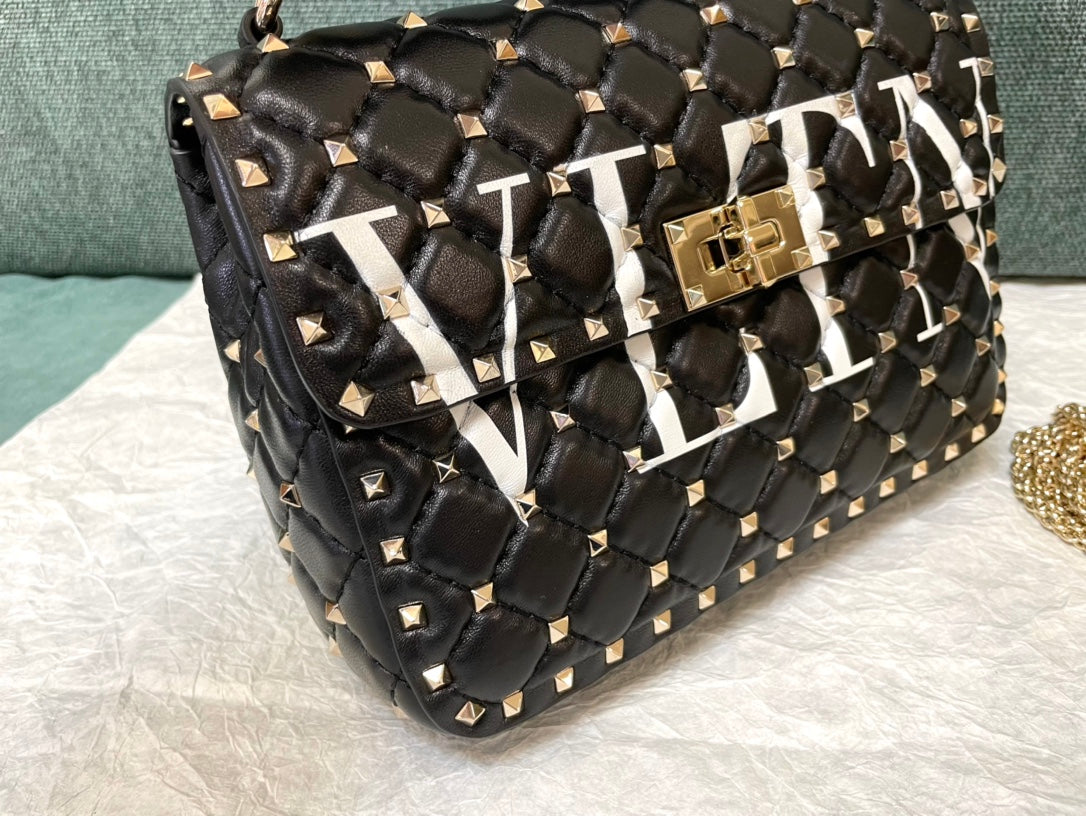 garavani rockstud spike medium 24cm black lambskin large logo