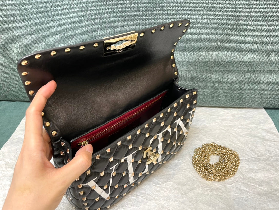garavani rockstud spike medium 24cm black lambskin large logo