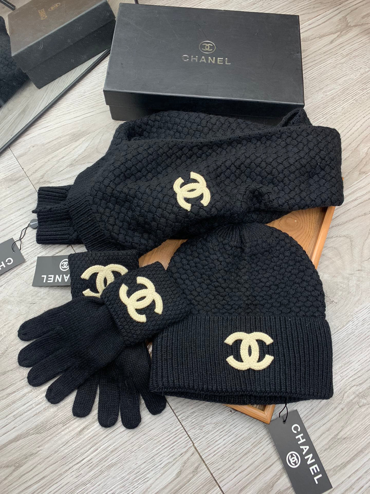 CC Hat Scarf Gloves Set Black Knit Gold Logo 475105