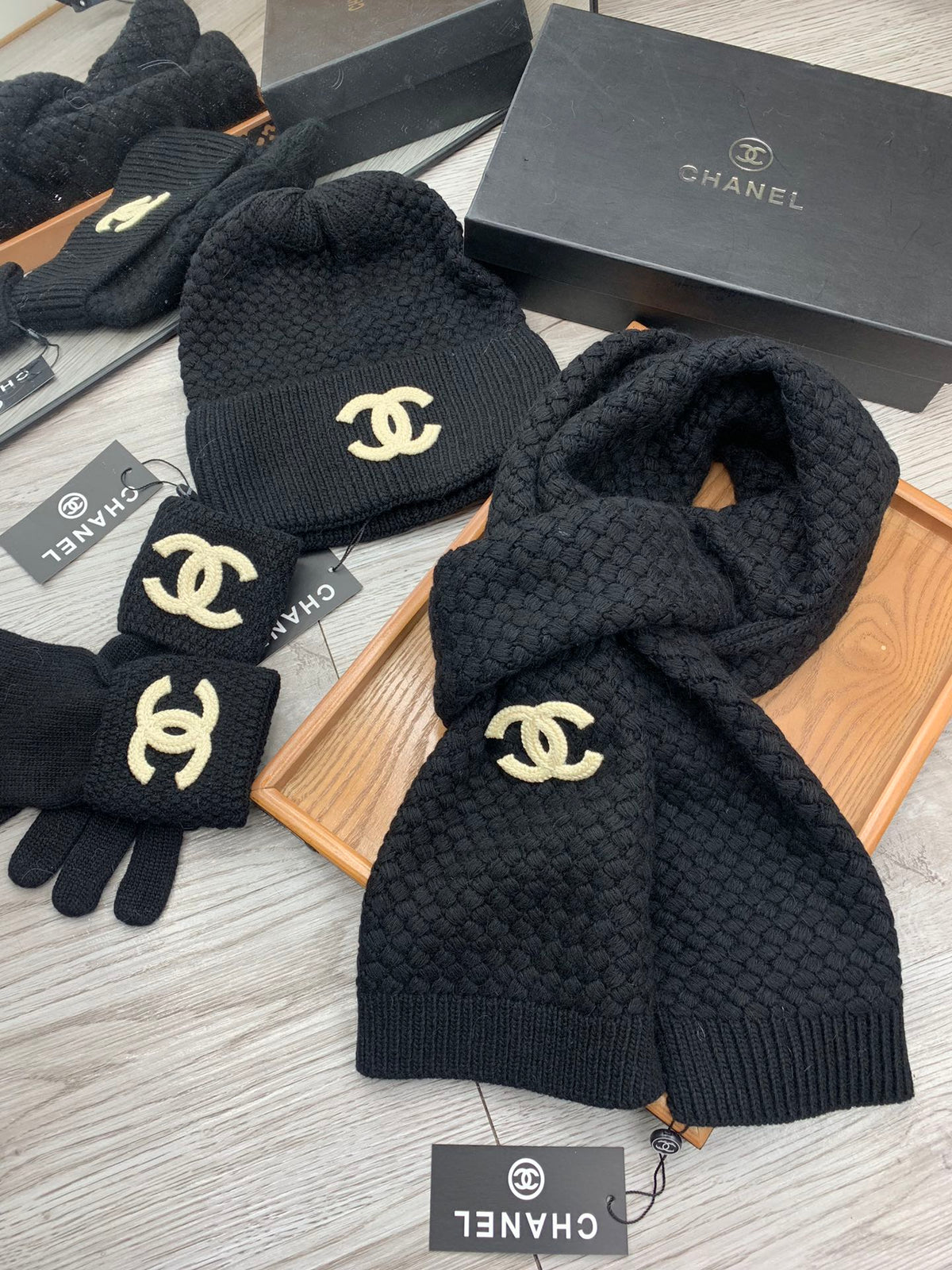 CC Hat Scarf Gloves Set Black Knit Gold Logo 475105