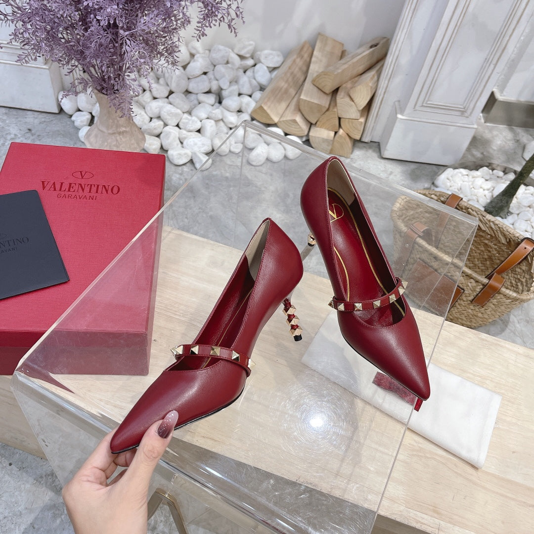 VT Rockstud Pumps Red Sheepskin Leather
